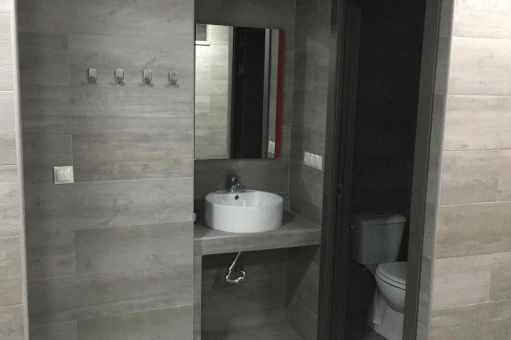 Apartamento A, A 3 Minutos De La Estacion Central De Bus Y Tren Малага Экстерьер фото